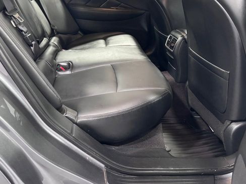 Used 2018 INFINITI Q50 Luxe w/ Essential Package (3.0T Luxe) AWD/4WD image 24