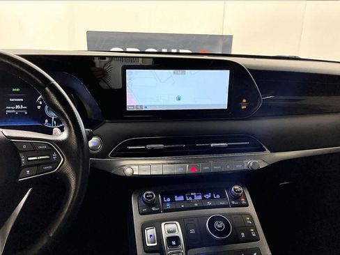 Used 2022 Hyundai Palisade Calligraphy FWD image 5