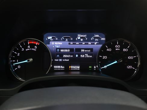 Used 2022 Ford F250 Lariat w/ Black Appearance Package AWD/4WD image 10