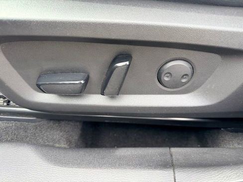 Used 2022 Mitsubishi Outlander SEL image 17