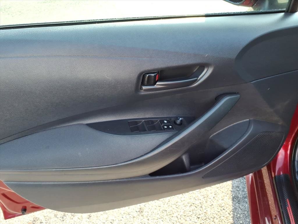Used 2026 Toyota Corolla LE w/ LE Premium Package FWD image 23