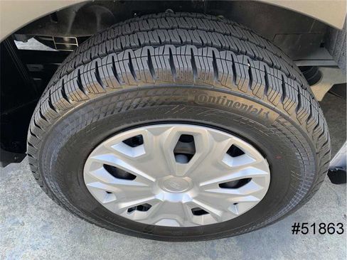 Used 2023 Ford E-Transit Low Roof image 20