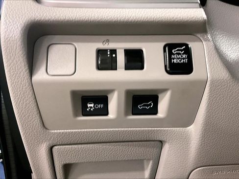 Used 2015 Subaru Forester 2.5i Limited AWD/4WD image 34