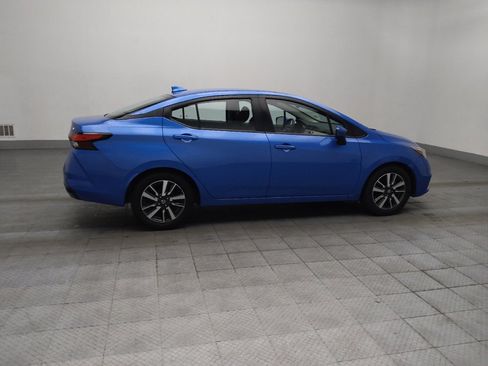 Used 2021 Nissan Versa SV image 10