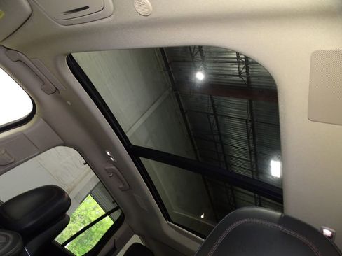 Used 2020 Lincoln Aviator Reserve w/ Equipment Group 202A image 8