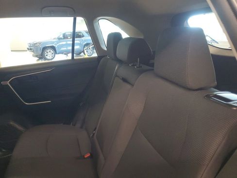 Used 2021 Toyota RAV4 LE image 12