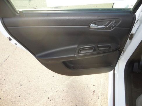 Used 2014 Chevrolet Impala LT image 8