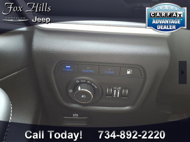 Used 2024 Jeep Grand Cherokee Limited 4xe AWD/4WD image 17