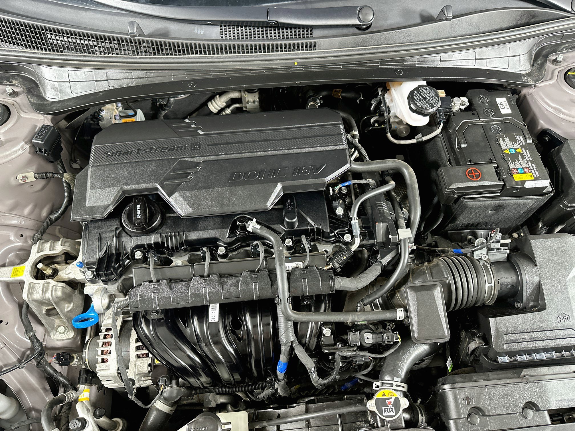 Certified 2025 Hyundai Elantra Limited FWD image 30
