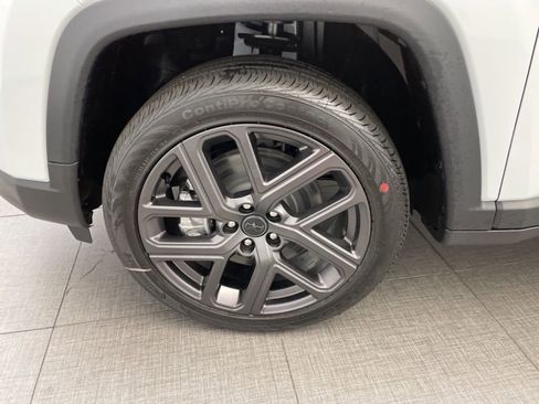 New 2026 Jeep Compass Latitude image 8