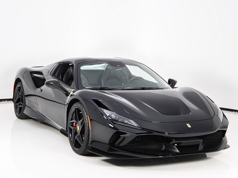 Certified 2021 Ferrari F8 Tributo RWD image 23