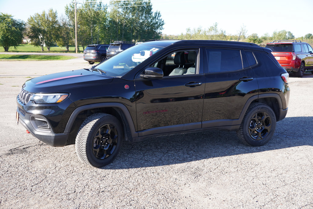 Certified 2023 Jeep Compass Trailhawk w/ Sun and Sound Group AWD/4WD image 10
