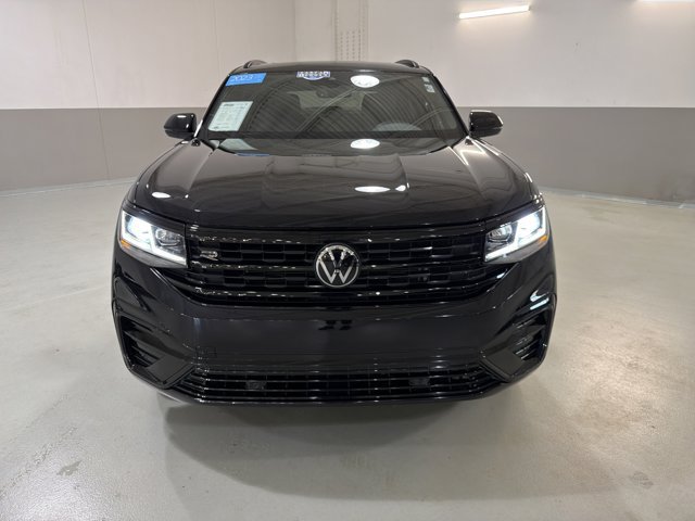 Certified 2023 Volkswagen Atlas Cross Sport SEL R-Line AWD/4WD image 2