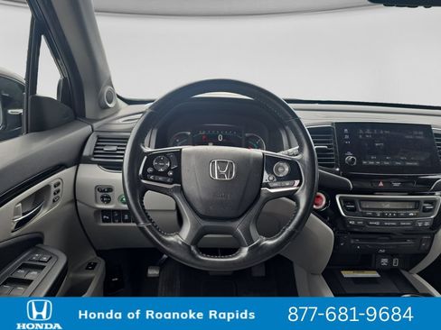 Used 2021 Honda Pilot Touring image 13