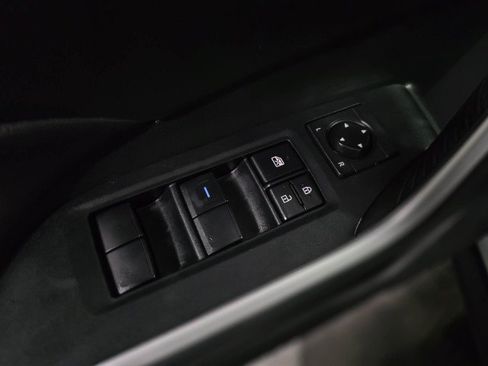 Used 2020 Toyota RAV4 XLE w/ Convenience Package image 30