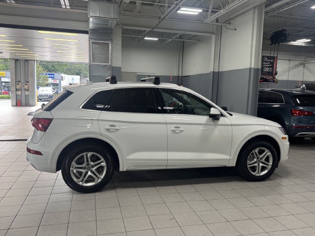 Used 2019 Audi Q5 Premium w/ Convenience Package AWD/4WD image 4