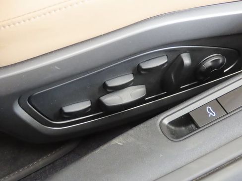 Certified 2023 Porsche 911 Turbo AWD/4WD image 32