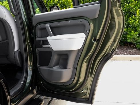 New 2026 Land Rover Defender 130 X-Dynamic SE AWD/4WD image 56