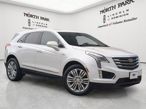 Used 2019 Cadillac XT5 Premium Luxury FWD image 1