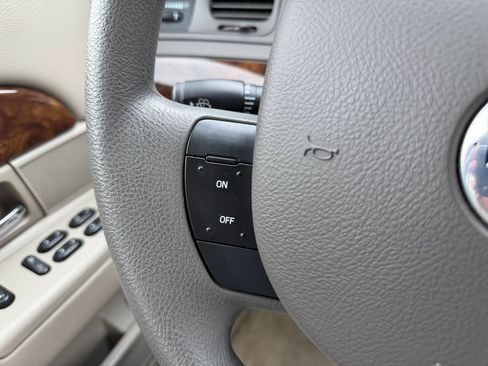 Used 2008 Mercury Grand Marquis GS RWD image 33