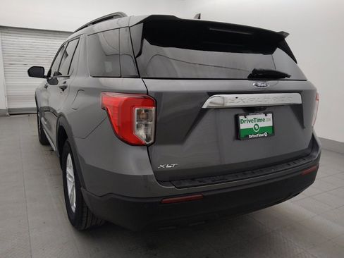 Used 2023 Ford Explorer XLT RWD image 5