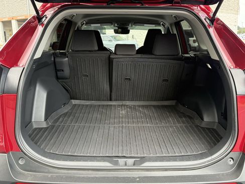 Used 2024 Toyota RAV4 LE FWD image 15
