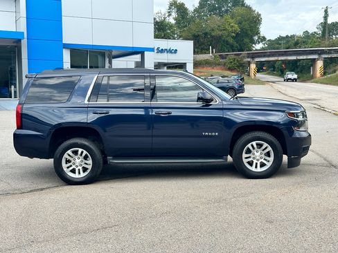 Used 2019 Chevrolet Tahoe LT image 2