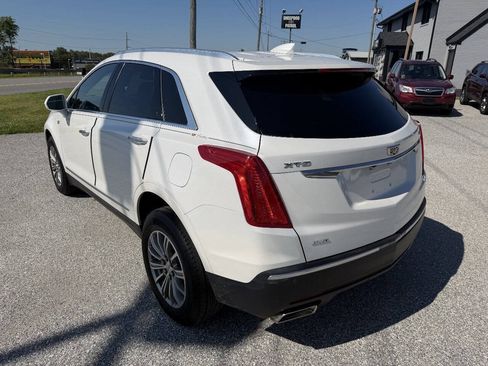 Used 2018 Cadillac XT5 Luxury w/ Driver Awareness Package AWD/4WD image 8