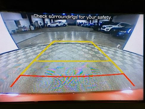 Used 2017 Hyundai Elantra Sport FWD image 18