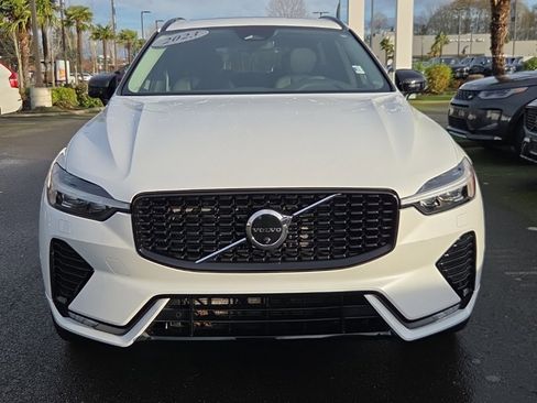 Certified 2023 Volvo XC60 B5 Plus w/ Climate Package image 11