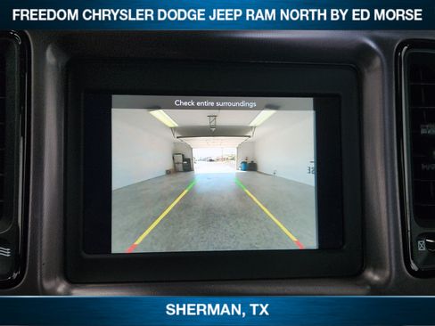 Used 2022 Dodge Challenger SXT RWD image 12
