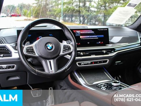 Used 2023 BMW X7 M60i w/ Premium Package image 27