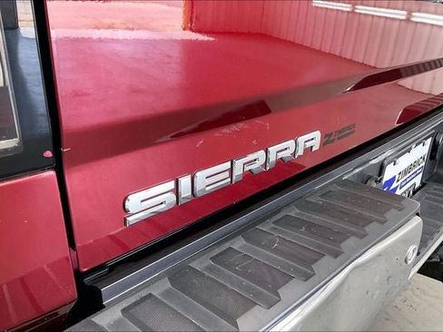 Used 2017 GMC Sierra 1500 SLT AWD/4WD image 9