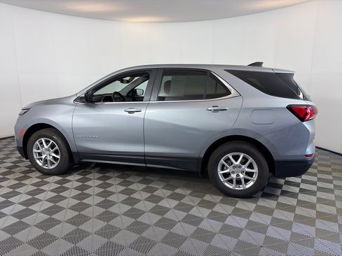 Used 2024 Chevrolet Equinox LT AWD/4WD image 8