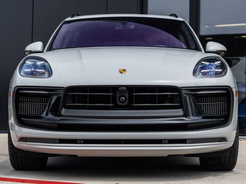 Certified 2024 Porsche Macan GTS AWD/4WD image 8