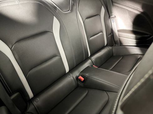 Used 2018 Chevrolet Camaro SS RWD image 33