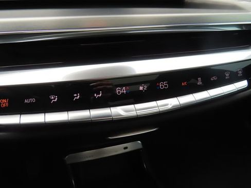 Used 2024 Cadillac Lyriq Sport RWD image 34