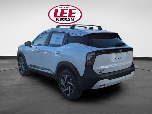 New 2026 Nissan Kicks SV w/ SV Premium Package FWD image 5
