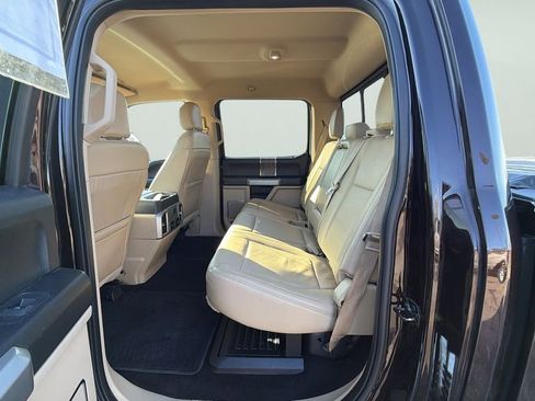 Used 2018 Ford F250 Lariat w/ Lariat Ultimate Package AWD/4WD image 20