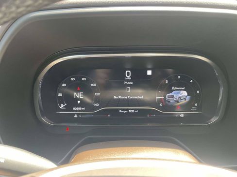 Used 2022 GMC Yukon SLT w/ SLT Premium Package RWD image 30