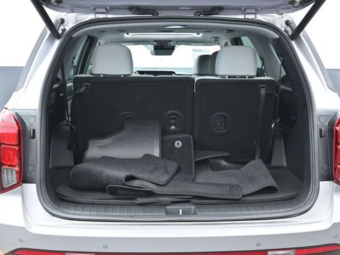 Used 2025 Hyundai Palisade SEL image 18