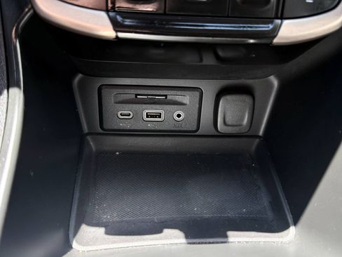 Used 2022 GMC Terrain Denali w/ Denali Premium Package AWD/4WD image 30