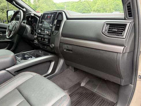 Used 2023 Nissan Titan PRO-4X w/ Pro-4x Convenience Package AWD/4WD image 28