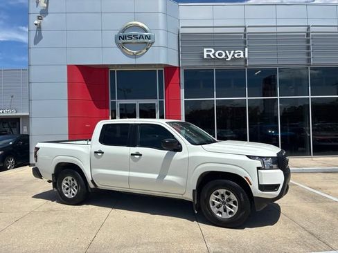 Used 2025 Nissan Frontier S RWD image 1