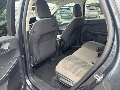 Used 2022 Ford Escape SE w/ SE Sport Appearance Package FWD image 13