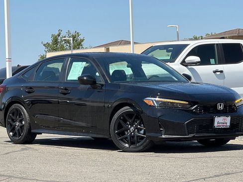 Used 2026 Honda Civic Sport image 2