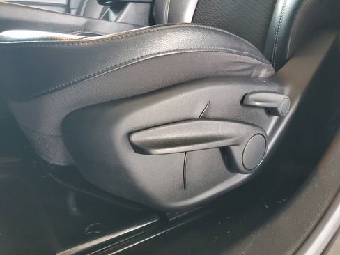 Used 2023 Jeep Compass Latitude AWD/4WD image 21