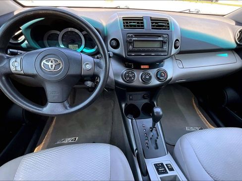 Used 2012 Toyota RAV4 4WD w/ Upgrade Value Pkg image 13