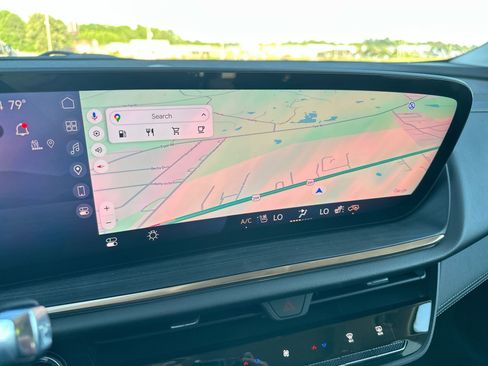 New 2025 Buick Envision Avenir image 13