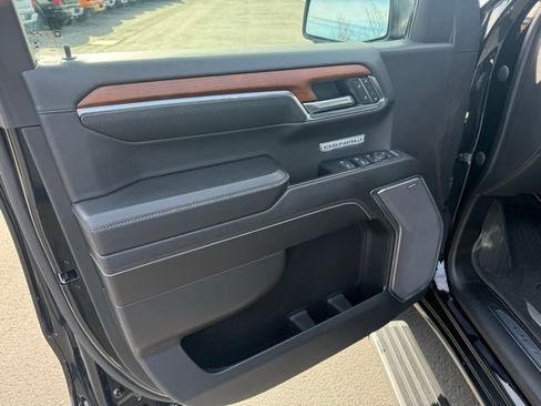 Certified 2023 GMC Sierra 1500 Denali w/ Denali Reserve Package image 6